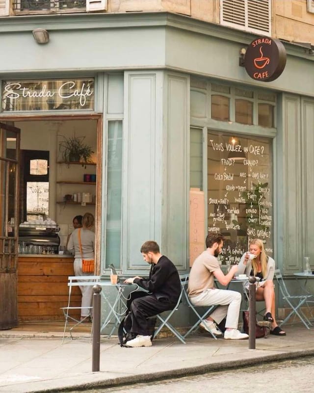Strada Café, café in Paris