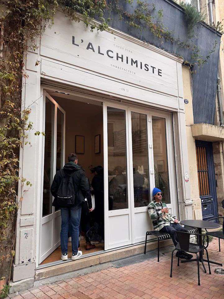 Photo 2 de L'Alchimiste Café, 12 Rue de la Vieille Tour