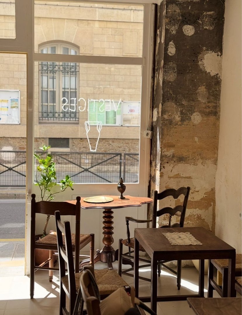 Vestiges café