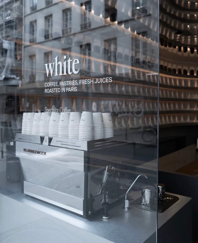WHITE Coffee - Paris 10, café à Paris