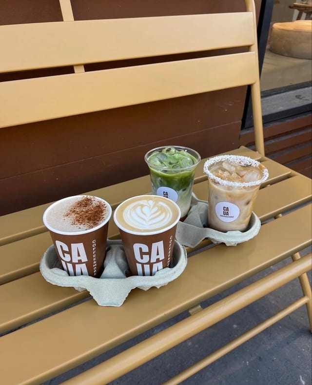 CAUA Coffee, café à Paris