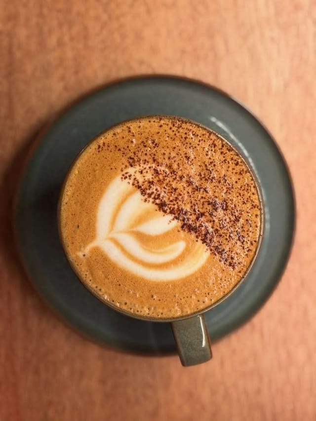 Mimi, café à Paris