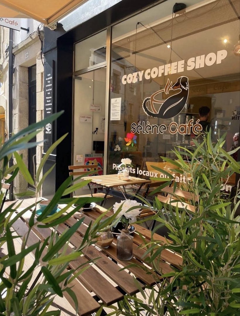 Sélène Café