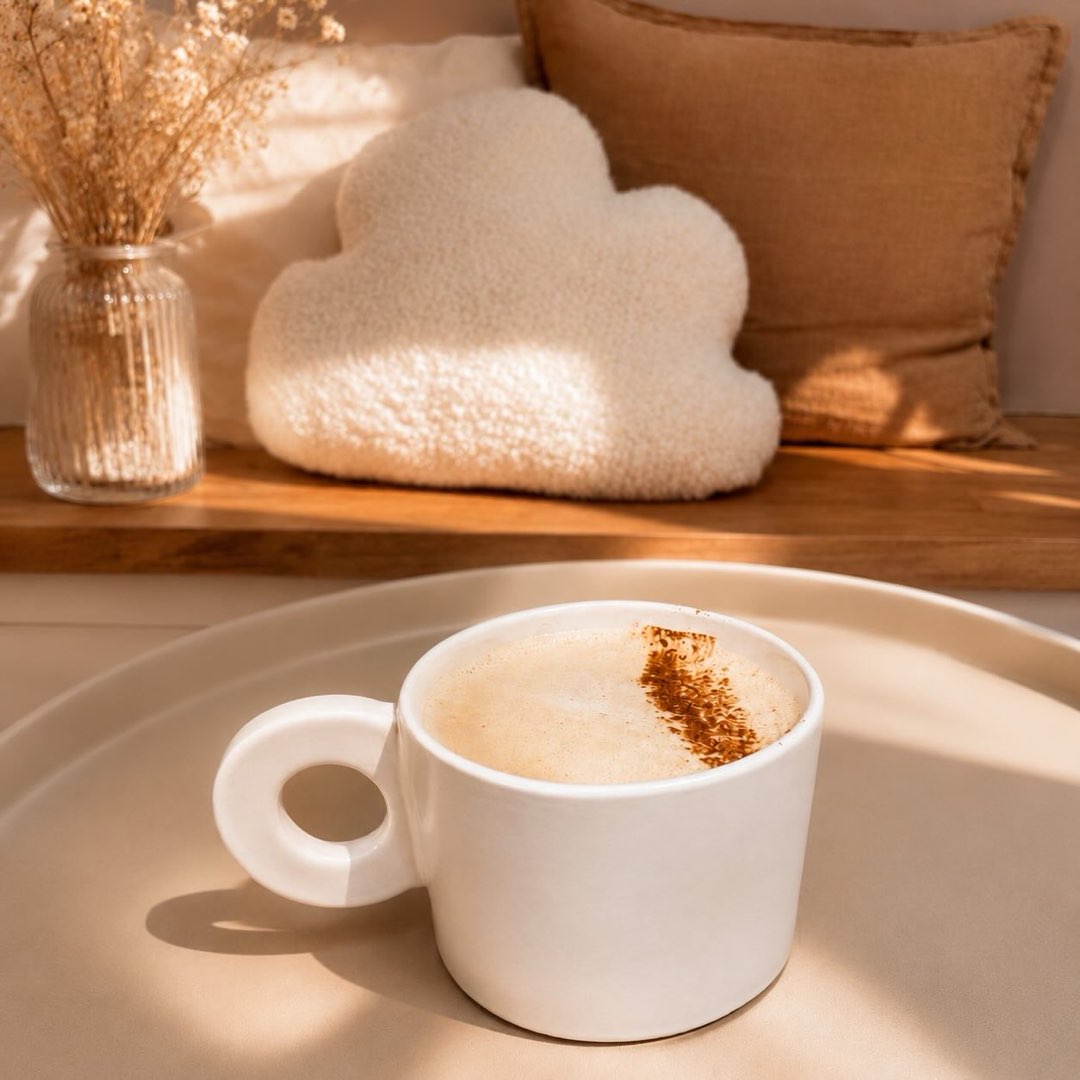 Photo 3 de Petit Nuage Café, 1 Av. Louvois