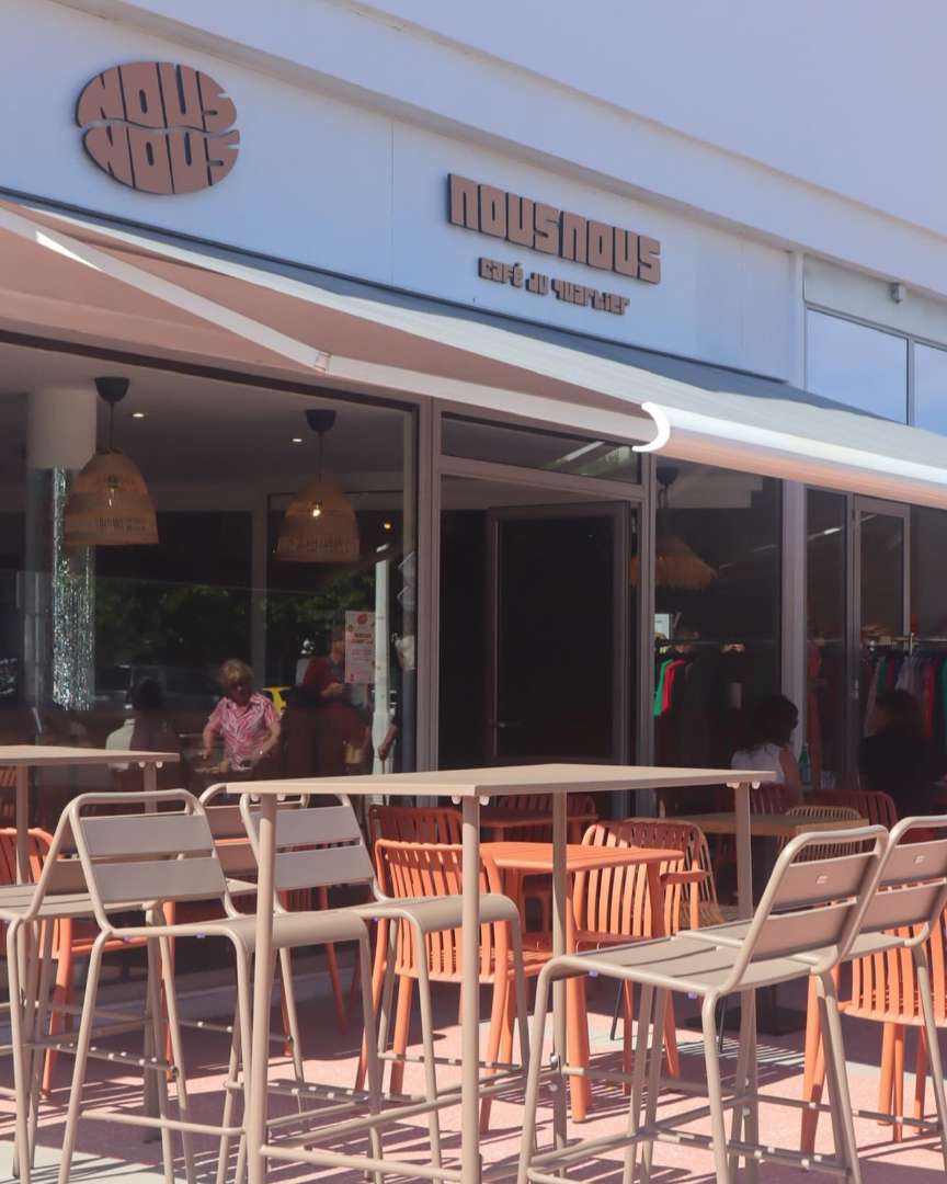 Photo 1 de NousNous Café, 5 Pl. Charles de Gaulle