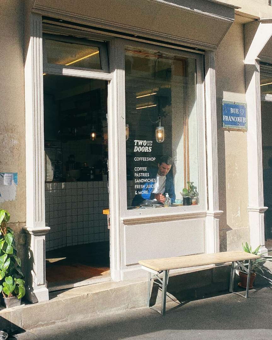 Photo 3 de Two Doors Coffee-Shop, 27 Rue Francœur