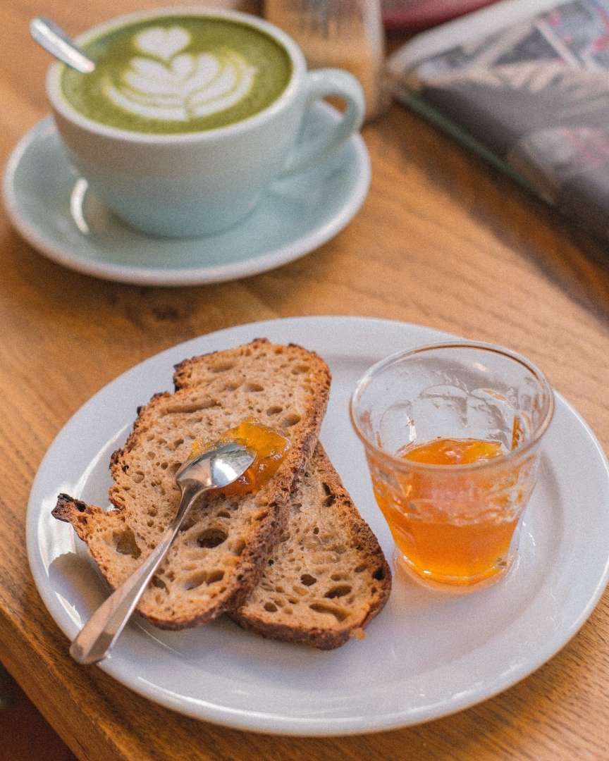 Photo 3 de Two Doors Coffee-Shop, 27 Rue Francœur