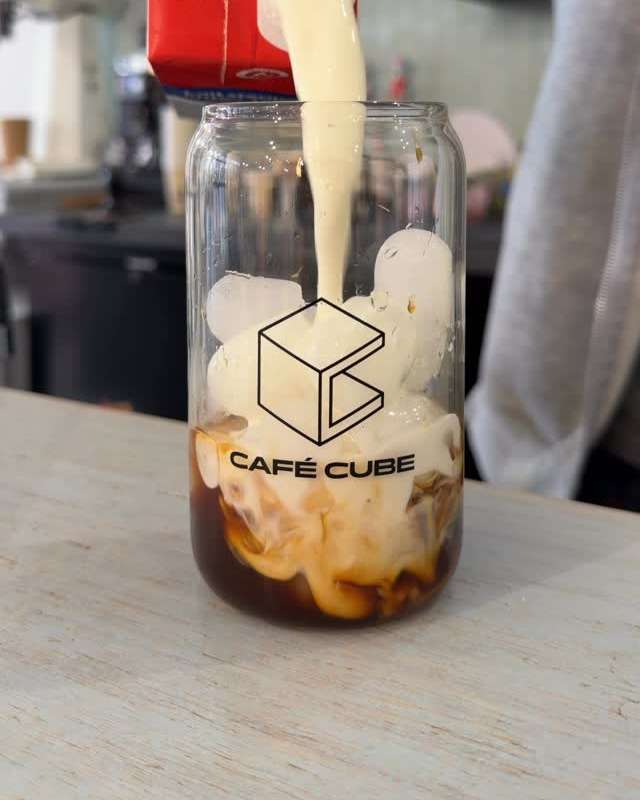 Café CUBE, café à Romainville
