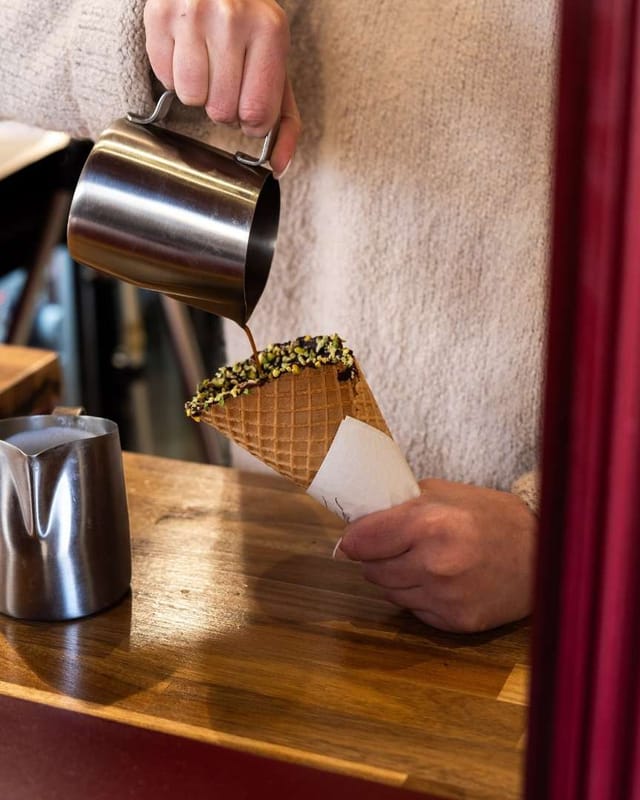 Cône, café à Paris