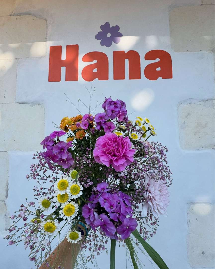 Photo 1 de HANA, 4 Cr des Écoles