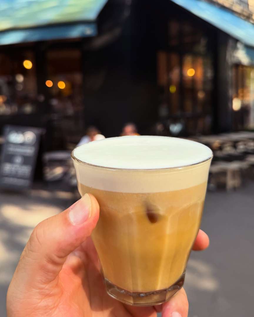 Photo 1 de KB Coffee Roasters, 53 Av. Trudaine