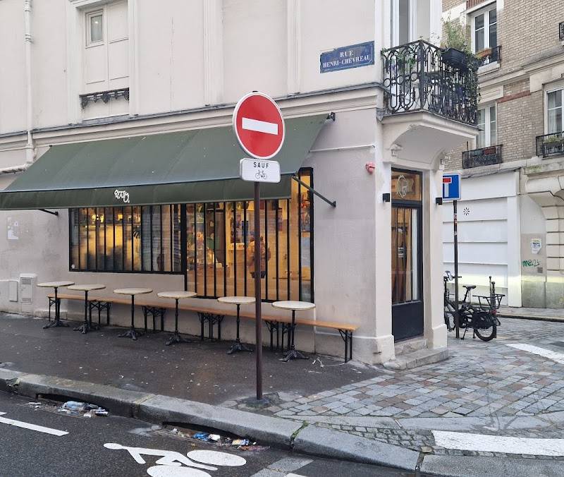 OJJJO, café in Paris