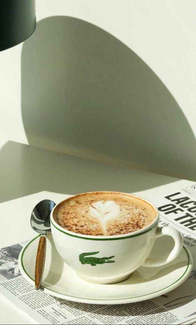 Photo 1 of Café Lacoste, 16 Av. Franklin Delano Roosevelt