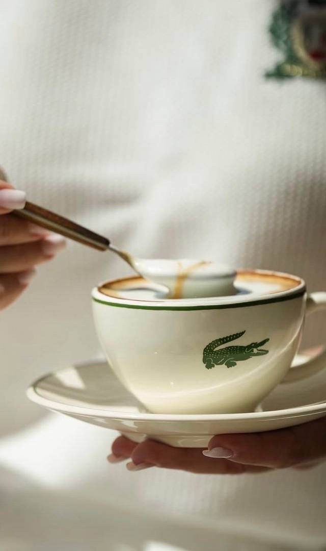 Photo 2 of Café Lacoste, 16 Av. Franklin Delano Roosevelt