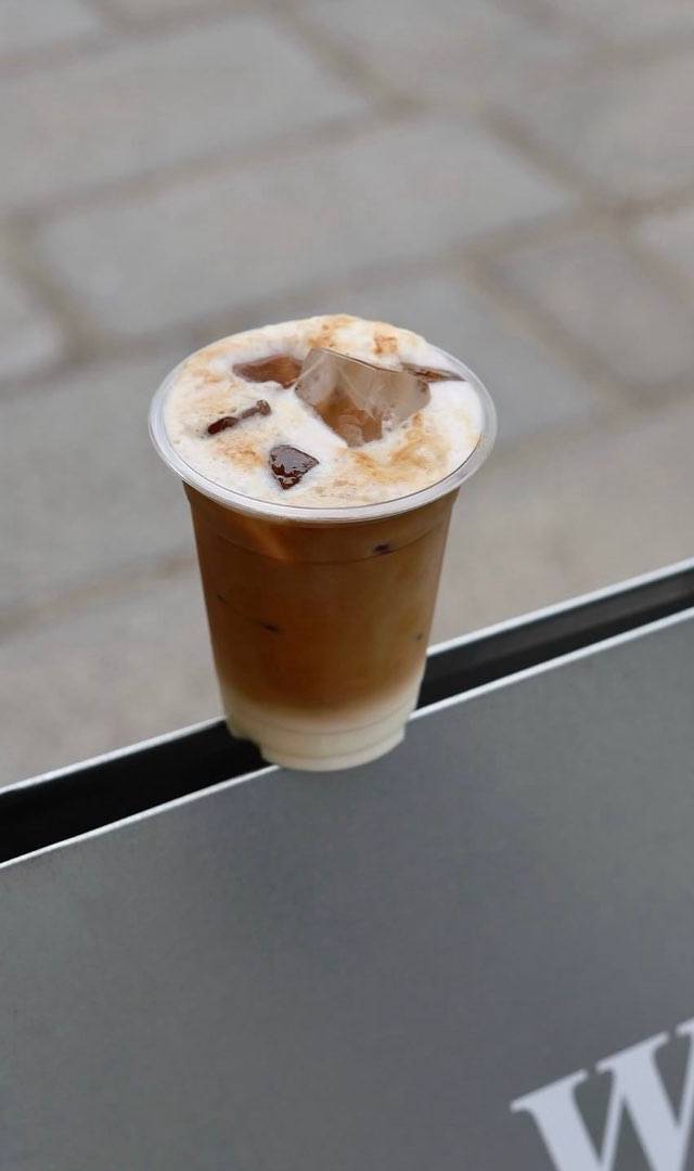 Photo 1 of WHITE Coffee - Paris 10, 50 Rue du Faubourg Saint-Denis