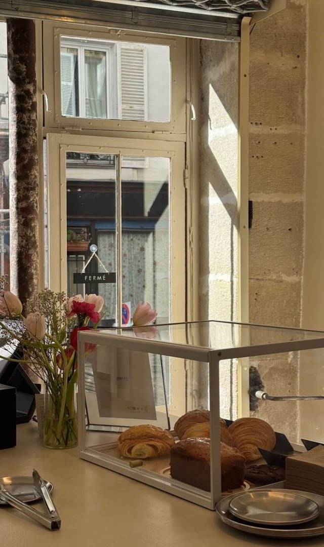 Photo 2 of CREMA Café, 20 Rue Durantin