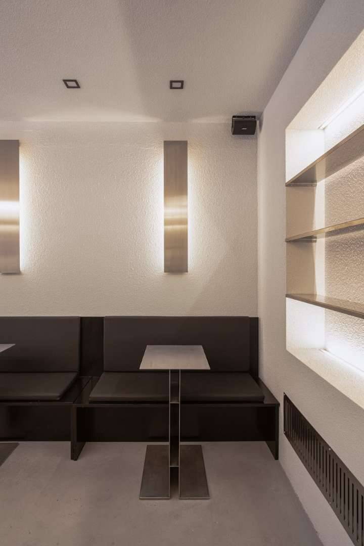 TIBA, café in Paris