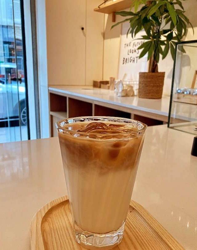 Photo 2 of AKA Coffee Shop, 25 Rue Mouton-Duvernet