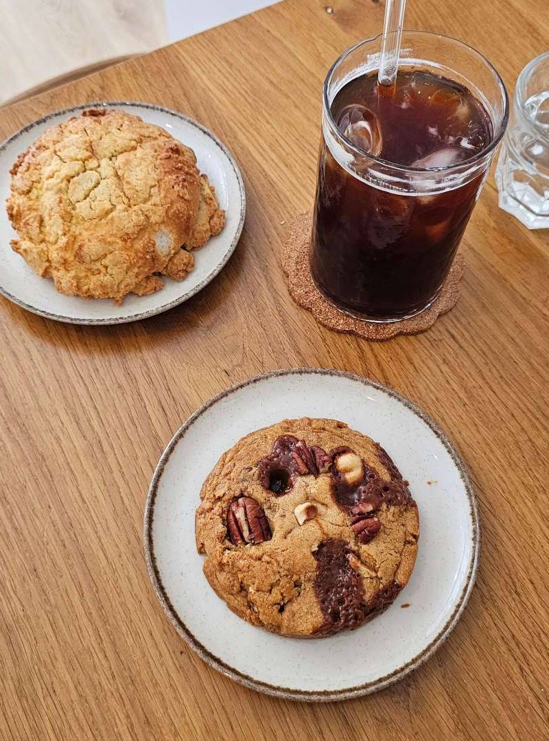 soum!, café in Paris