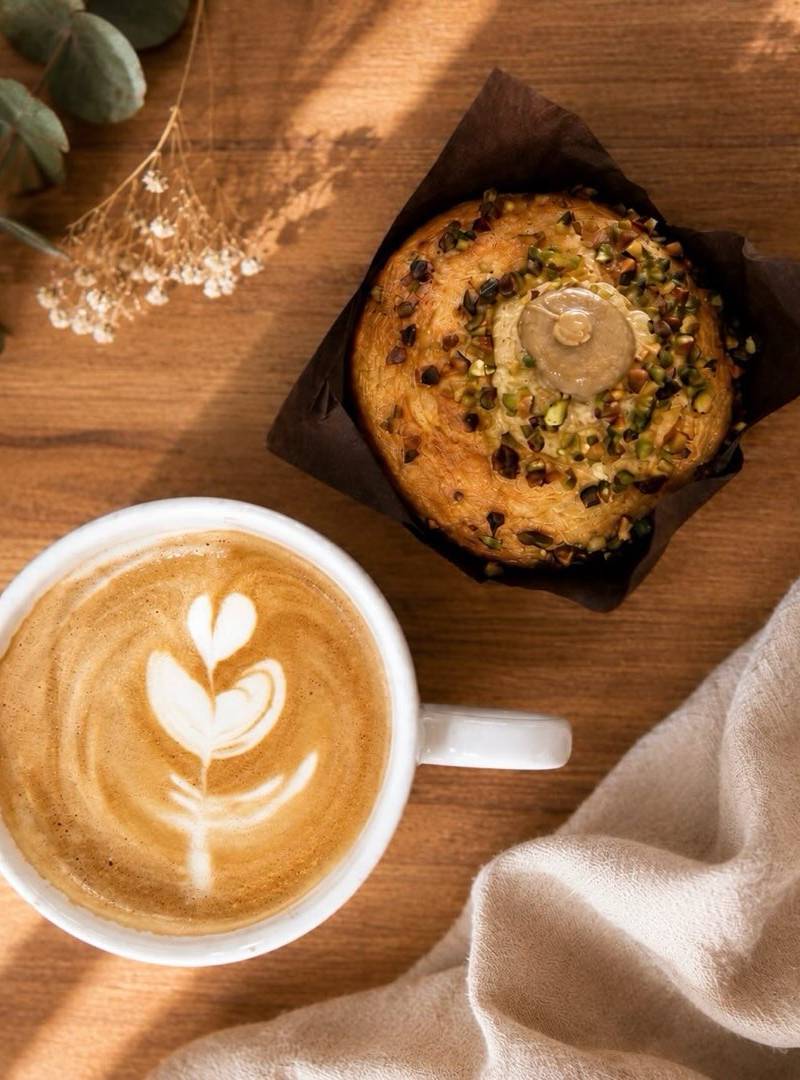 Petit Nuage Café, café in Meudon