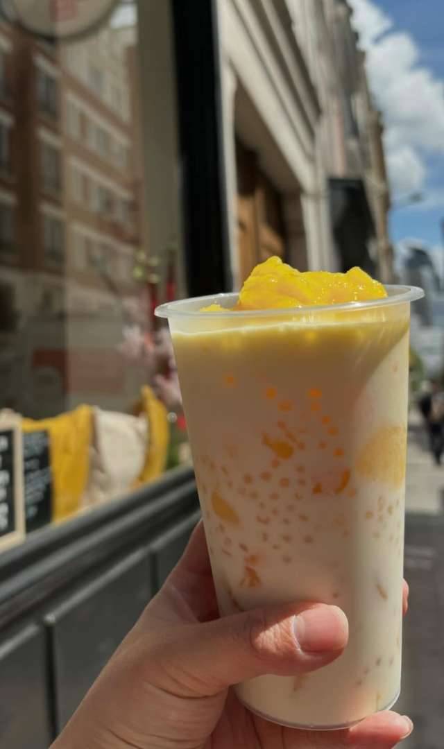 Photo 1 of Mama Lin, 64 Rue Cantagrel