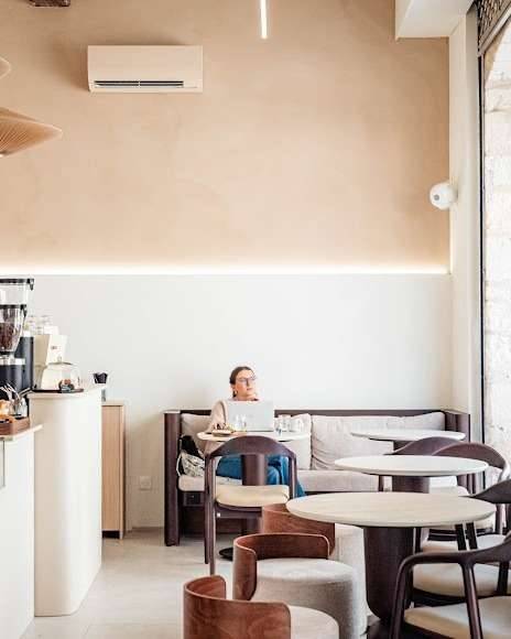 Photo 3 of Alcôve Café & Pilates, 28 Rue Saint-Nicolas