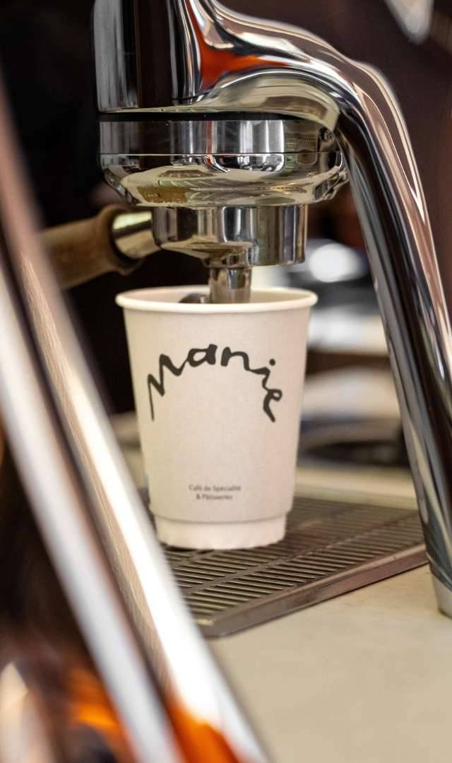 Manie Café
