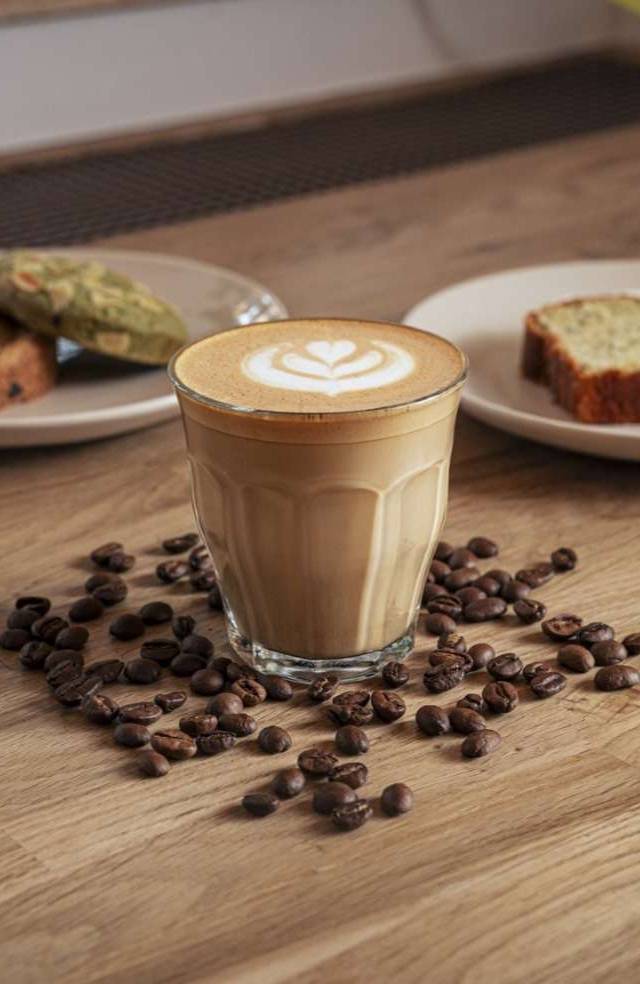 Photo 2 of Moelleux Café, 27 Rue des Réservoirs