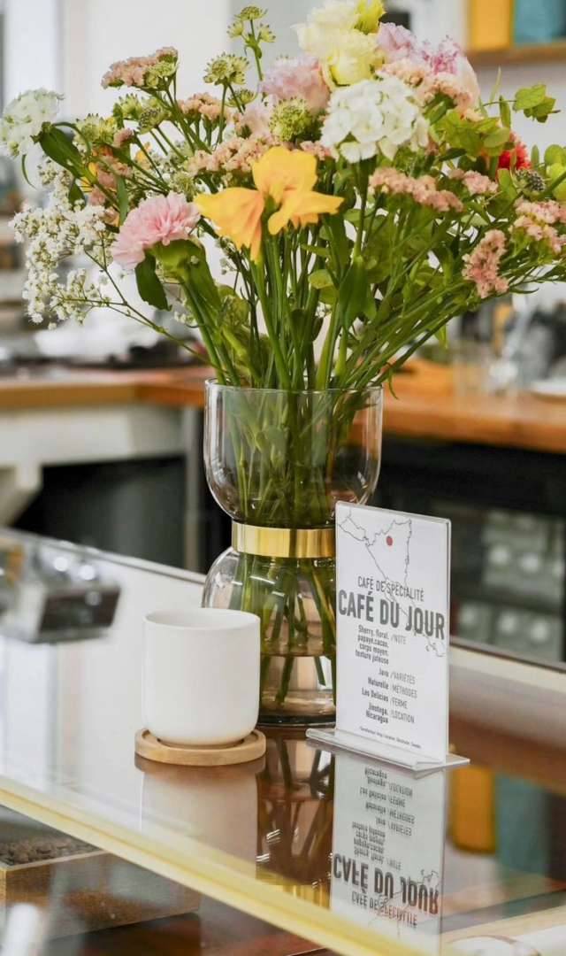 Photo 2 of Background coffee, 338 Rue St Jacques